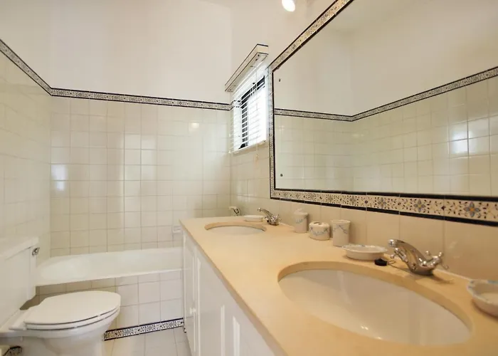 Casa Dos Gemeos * Luz